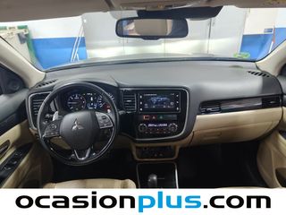 Mitsubishi Outlander 220 DI-D Kaiteki 4WD Auto 110 kW (150 CV)