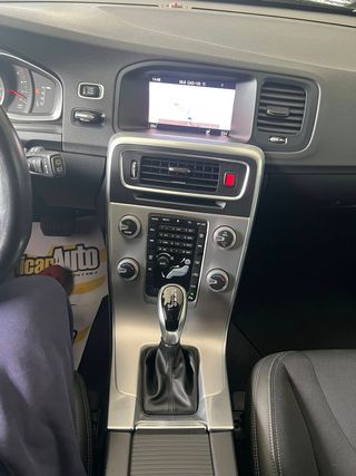 Volvo V60 CROSS COUNTRY  2.0 D3 150cv automático