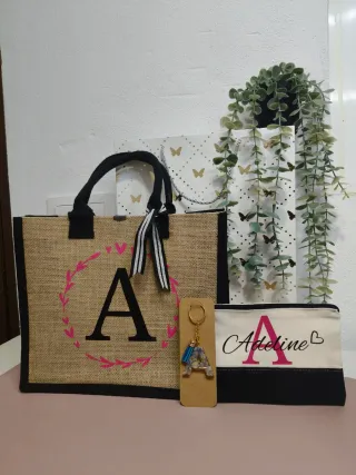 Pack bolso, neceser y llavero personalizado