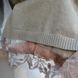 Maglioncino donna grigio con dettagli bianchi