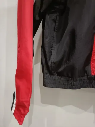 Sudadera Nike Retro Roja y Negra