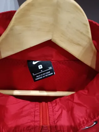 Sudadera Nike Retro Roja y Negra
