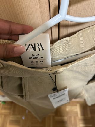 Pantalón Zara Talla 38 Beige