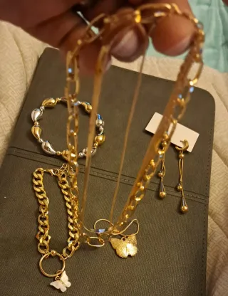 Conjunto 3 en 1: Collares y Pulseras