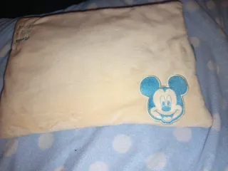 Mini almohada bebé Mickey Mouse