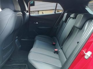 Peugeot 2008 BlueHDI 130 S&S EAT8 GT