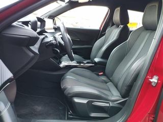 Peugeot 2008 BlueHDI 130 S&S EAT8 GT