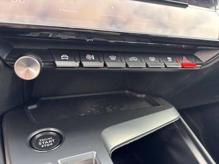 Peugeot 308 5P Hybrid 180 eEAT8 GT