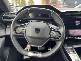 Peugeot 308 5P Hybrid 180 eEAT8 GT