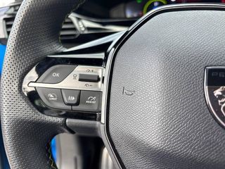 Peugeot 308 5P Hybrid 180 eEAT8 GT