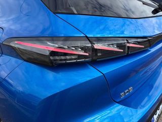 Peugeot 308 5P Hybrid 180 eEAT8 GT