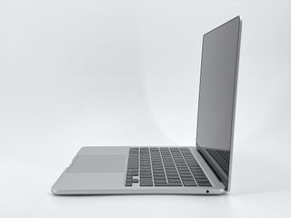 MacBook Air 13" M4 (2025) 10 CPU/8 GPU núcleos - SSD 256GB - 16GB RAM - Plata