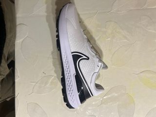 Zapatillas Nike Blancas y Negras