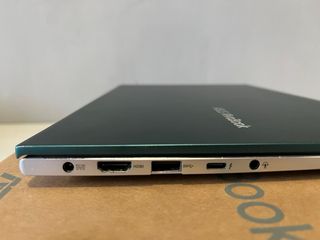 Portátil Asus VivoBook 14 i7 16GB RAM Verde