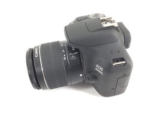 camara digital reflex canon eos 2000d+ef-s 18-55mm dc iii