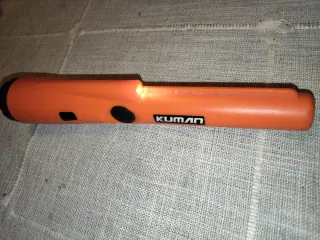 Detector de metales Kuman naranja