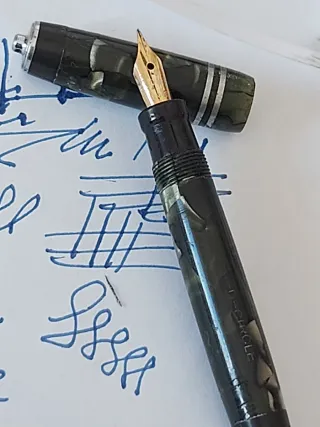 Pluma Estilográfica Italiana Red Circle