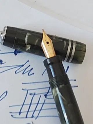 Pluma Estilográfica Italiana Red Circle