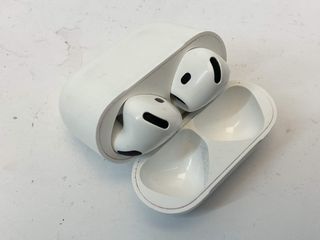 in-ear apple airpods 4 gen con cancelacion activa de ruido