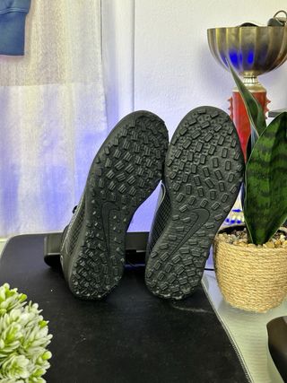 Zapatillas Nike Fútbol Niño Negras