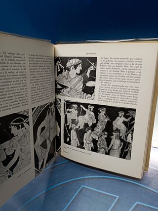 Dos libros El mundo de los Griegos - VICTOR DURUY + El mundo de los egipcios Jacques Champollion