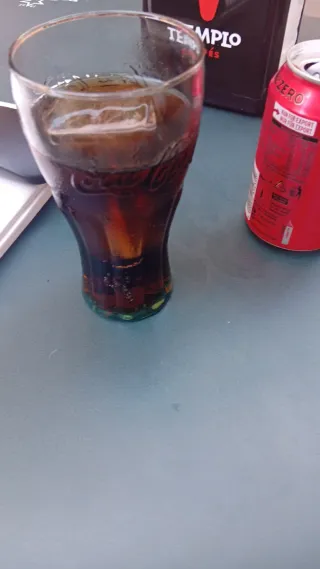 Se necesita camarera