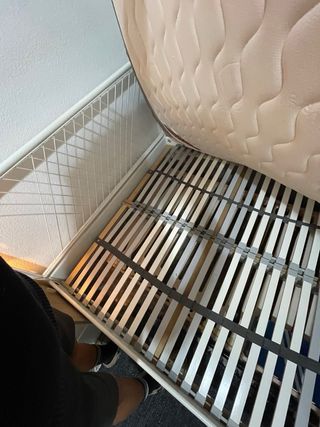 Cama 150x190 y colchón.