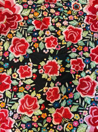 Mantón de Manila, seda,a mano  con flecos largos