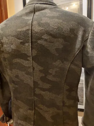 Blazer Aegon militar gris y negro