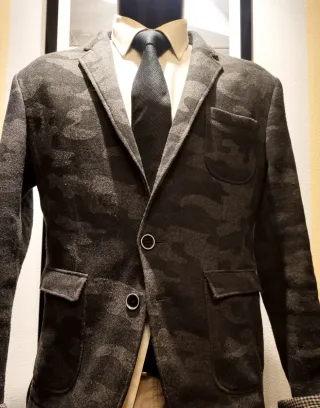 Blazer Aegon militar gris y negro