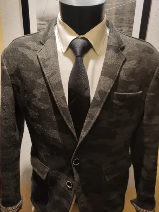 Blazer Aegon militar gris y negro