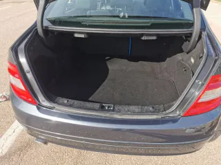 Mercedes-Benz c 220 2009