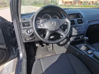 Mercedes-Benz c 220 2009