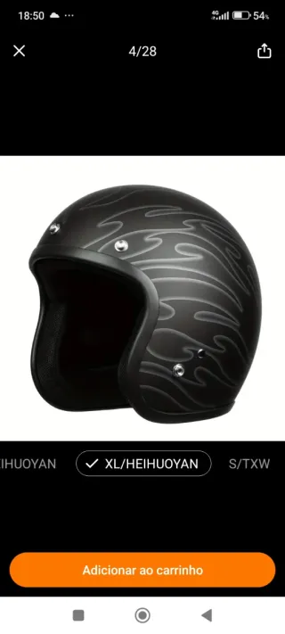 Capacete de moto preto com chamas