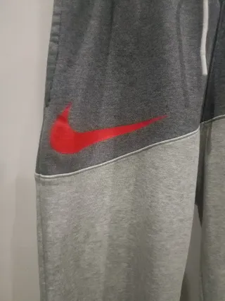 Conjunto Nike Sudadera y Pantalón Gris