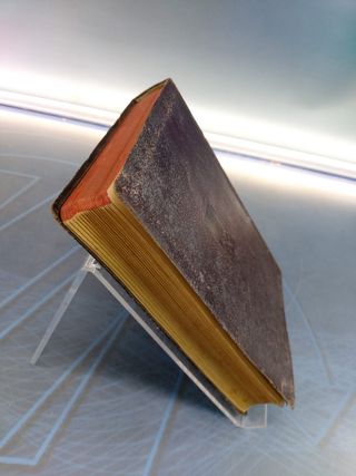 Libros de salud años 30. Guía y Formulario de Terapeútica + Fisiología e Higiene.