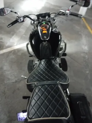 Suzuki Intruder Clássica