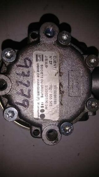 BOMBA DIRECCION para 0 97279