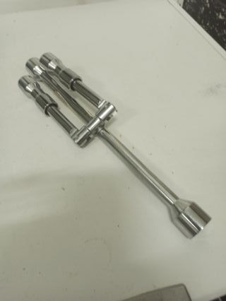 Llave de Cruz Plegable para Coche