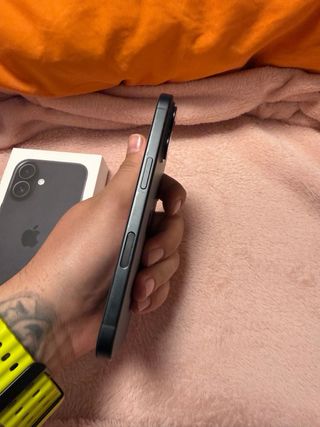 iPhone 16 128GB Negro