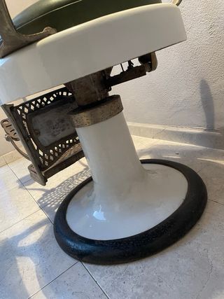 Sillón Barbero Antiguo IBE del 1930