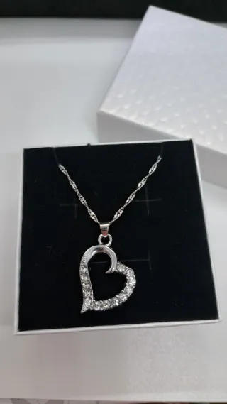 Conjunto Collar y Pendientes Corazón Plata