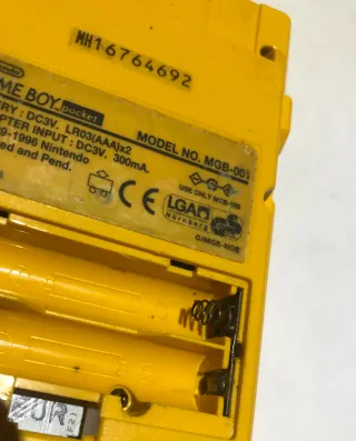 Nintendo Game Boy Pocket Amarilla