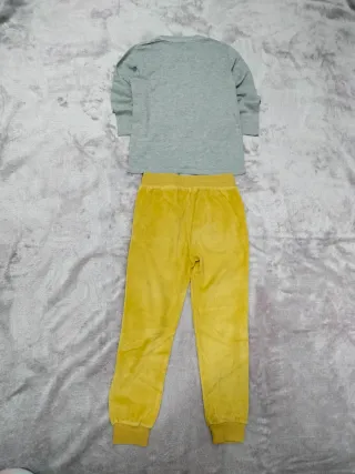 Lote Ropa Niño Talla 6 Años. Pantalón y 2 camiseta