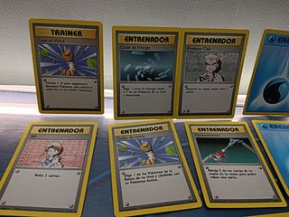 21 carte Pokémon energia, allenatore, entrenador