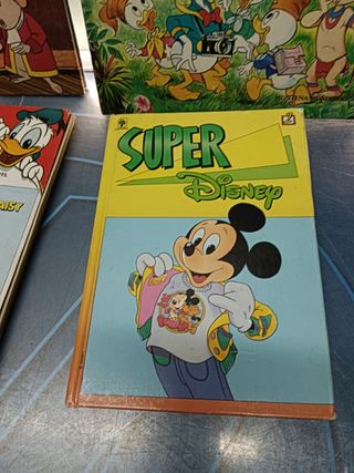 4 cómics, tebeos Disney, montera, toray