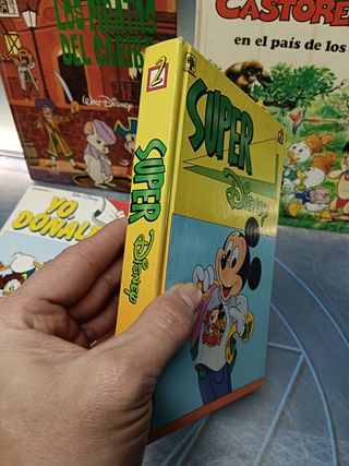 4 cómics, tebeos Disney, montera, toray