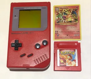 Lote Game Boy Rojo + Charizard Carta y Juego