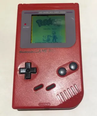 Lote Game Boy Rojo + Charizard Carta y Juego