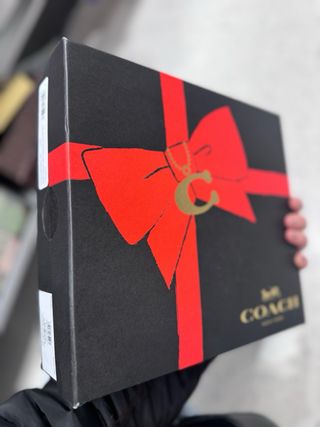 Conjunto Gorro y Bufanda Coach